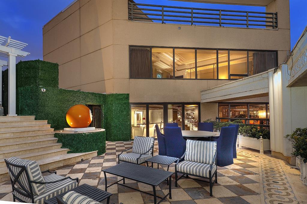 Luxury living on the terrace at 101 Westcott St. No. 2001