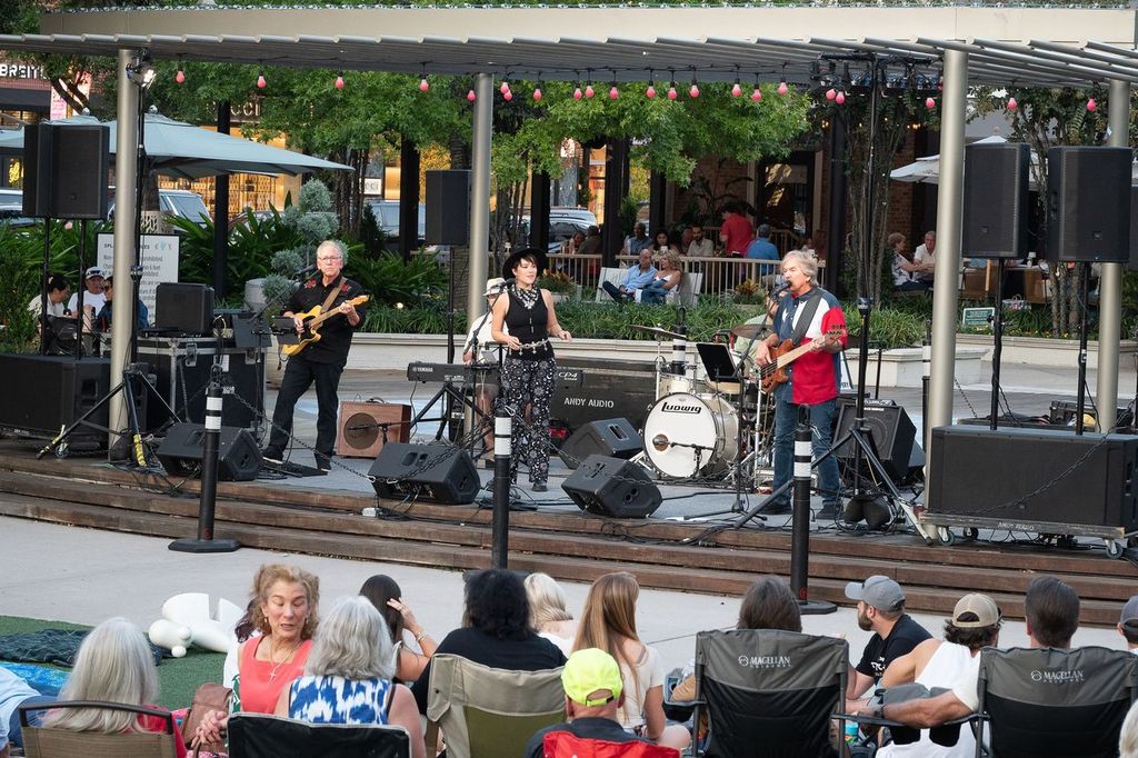 Market Street's concert series spotlights local talent, like the Kelly Peters Band, under the pergola in the Central Park area. (Photo courtesy of Market Street)