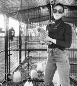 Kris Munster founded her non-profit organization, Healing Hens, after moving to the country and dealing with isolation and loneliness.