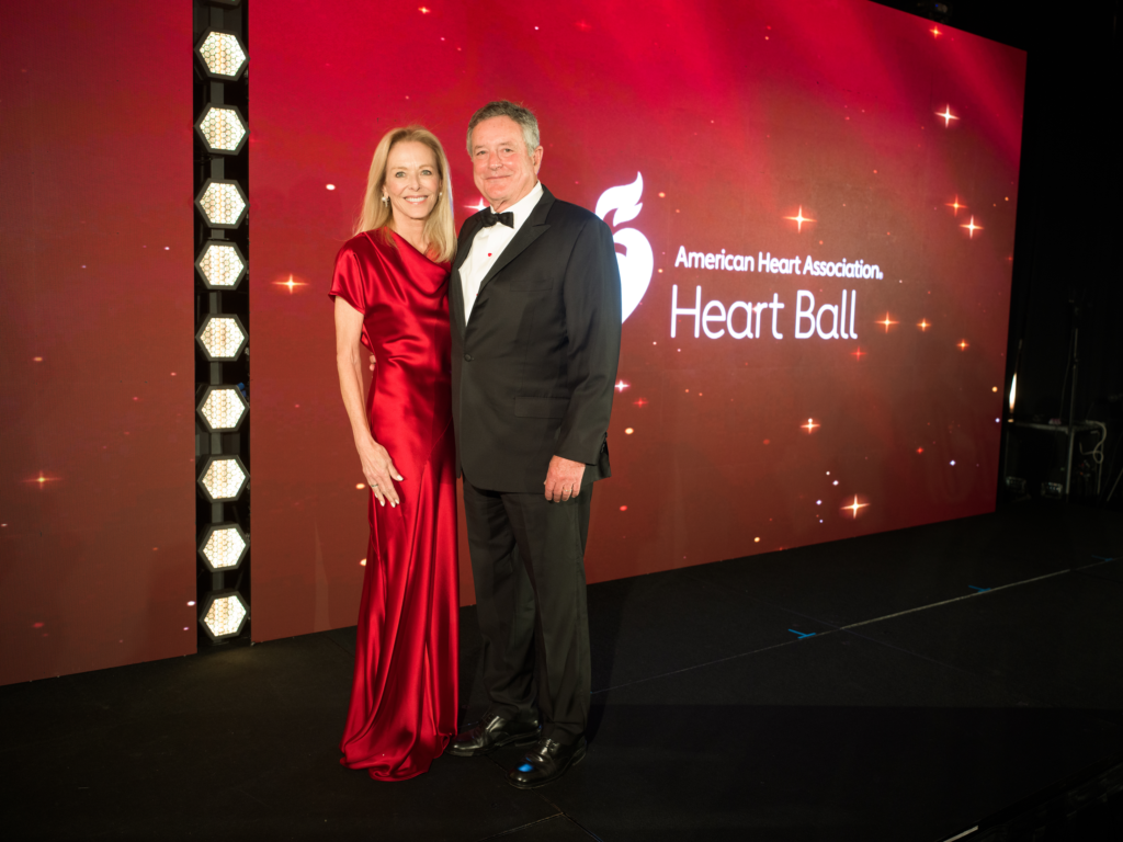 Laura & Dr. Michael Sweeney, Lifetime Achievement honoree, at the American Heart Association Heart Ball (Photo by Daniel Ortiz)