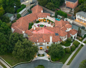 4000 Euclid Avenue (Photo by Briggs Freeman Sotheby's International Realty)