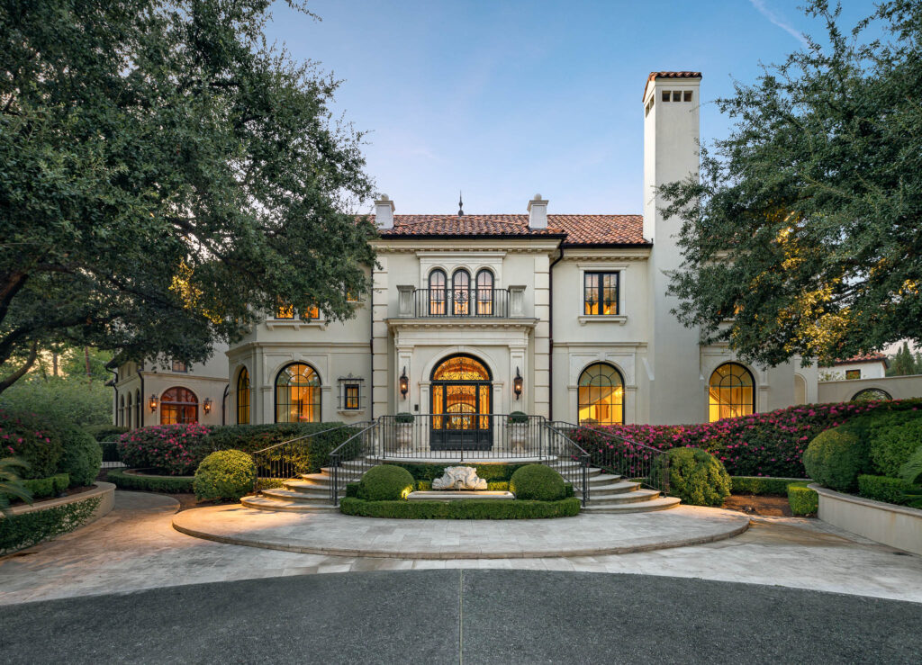 4000 Euclid Avenue (Photo by Briggs Freeman Sotheby's International Realty)