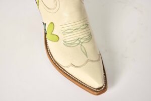 Miron Crosby LucyCreme1