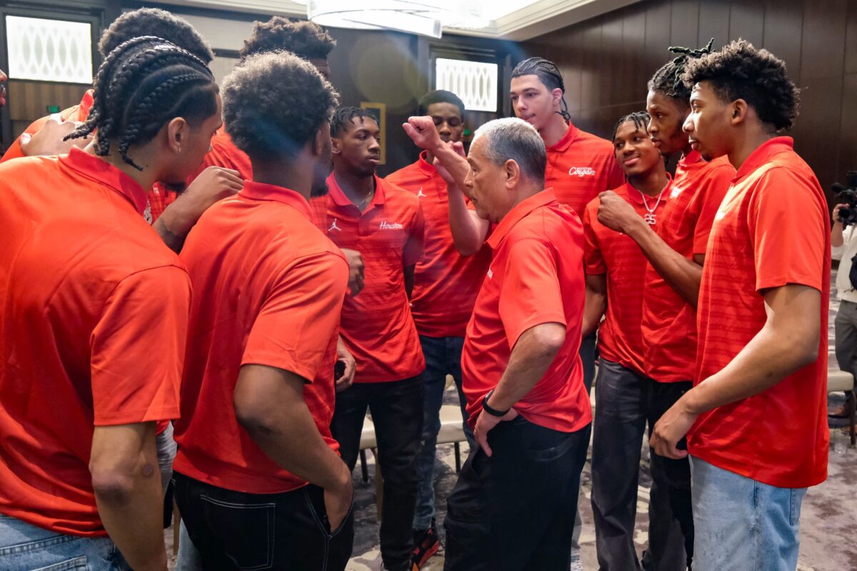 Kelvin Sampson’s NCAA Tournament Message For Houston Is Clear — Fear No Tough Midwest Bracket, Just Prepare Like Cougars