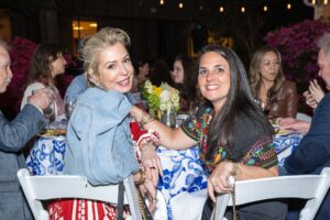 Dana Sailey, Kimberley Gauss