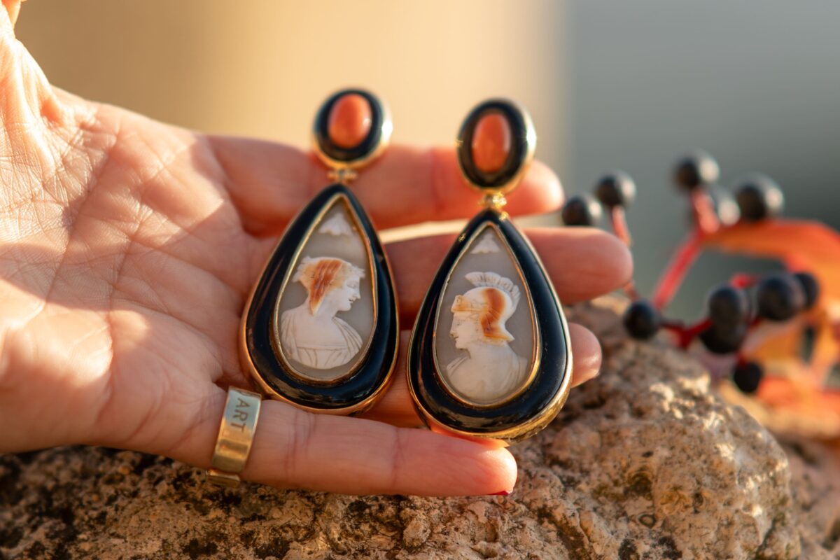 Elizabeth Anthony Partners With Anna Porcu For Spring