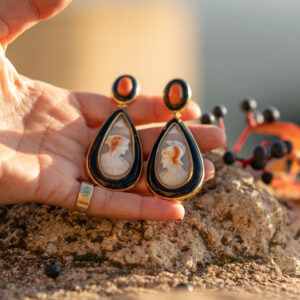 Elizabeth Anthony Anna Porcu2