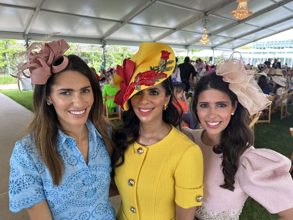 Erin Kaplan, Elizabeth Colombowala ), and Maria Lowrey