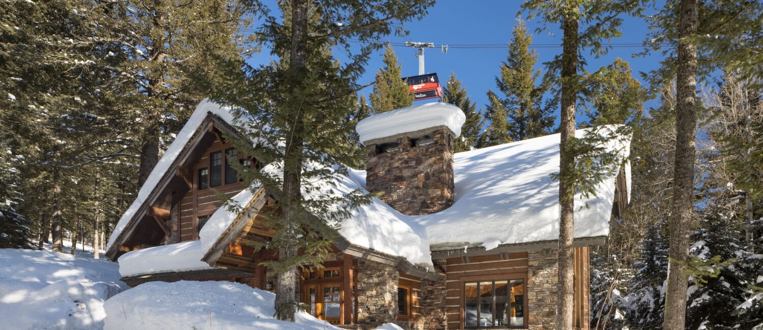 Travel to Jackson Hole, Wyoming where “Under the Tram” was recently named as one of Vrbo’s 2025 Vacation Rentals of the Year. (Photo courtesy of Vrbo)