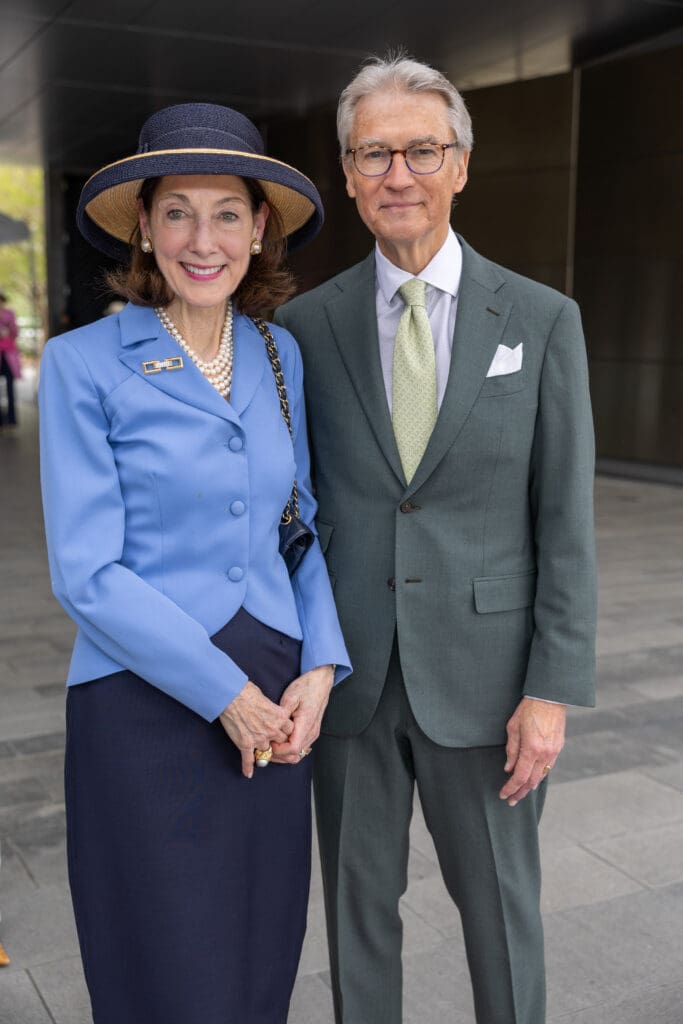 Susie & Sanford Criner at the 'Hats in the Park' luncheon benefiting Hermann Park Conservancy. (Photo by Jenny Antill)