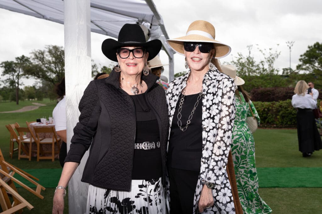 Cynthia Allshouse, Shelby Hodge at the US Men's Clay Court Championship tennis luncheon at River Oaks Country Club (Photo by Daniel Ortiz)