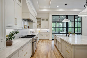 8 – 4612 Holt St – Kitchen Patio