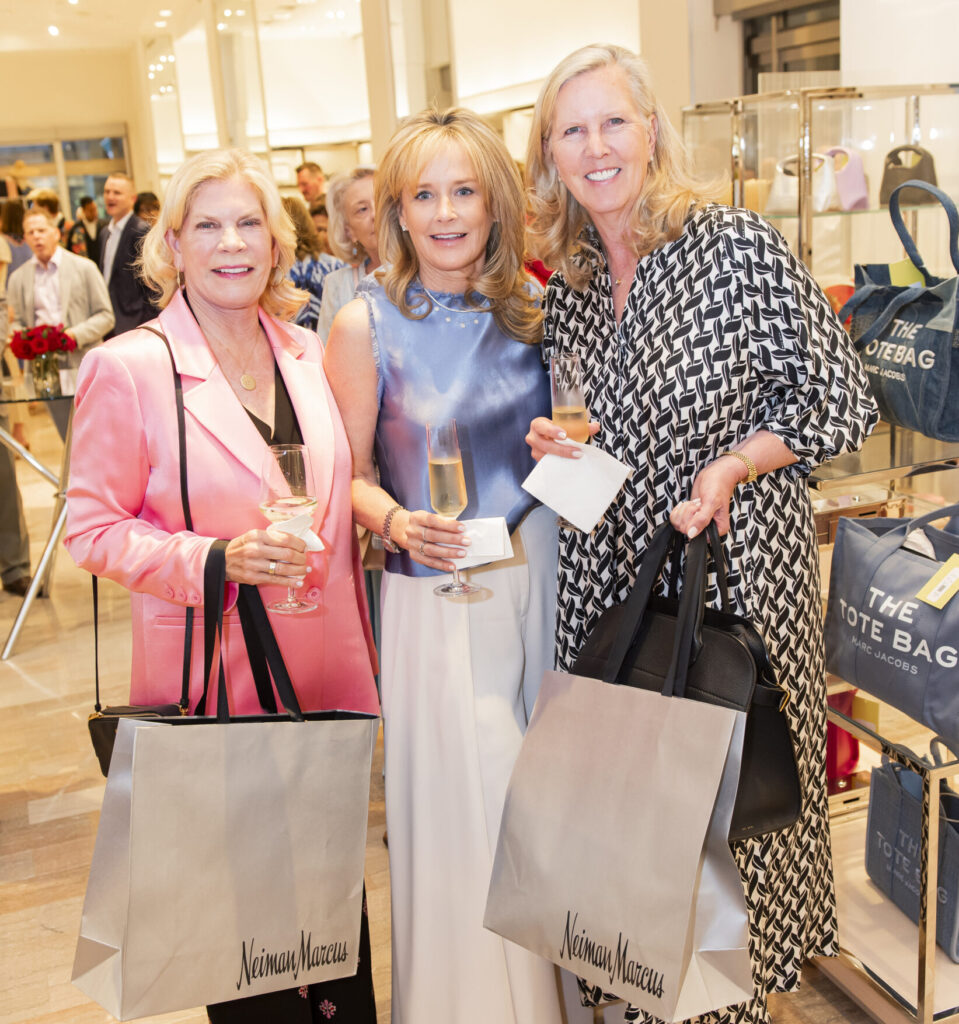 Anne Helbing, Jan Kelley, Caroline Gehan (Photo by Celeste Cass)