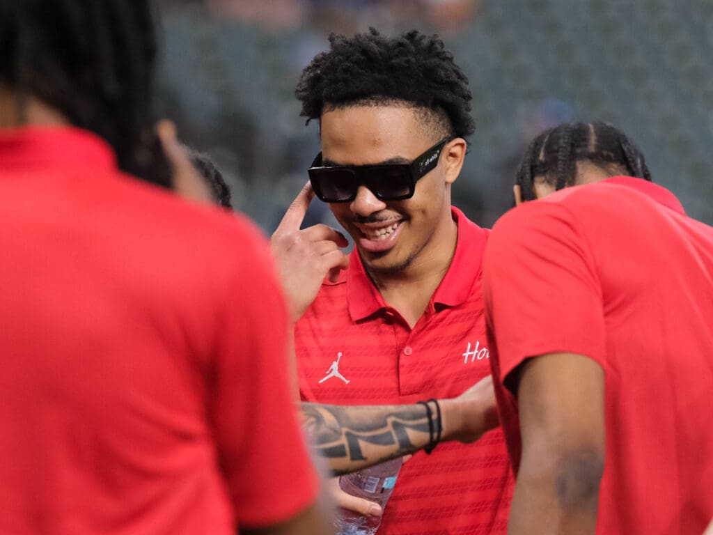The Houston Astros honored the University of Houston Cougars men’s basketball team, and coach Kelvin Sampson, who threw out the ceremonial first pitch before the ballgame against the Toronto Blue Jays at Daikin Parrk