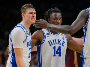 University of Houston Cougars men’s basketball team opened their 2021-2022 season with an overtime victory over the HofstraPride, complete with the presentation of a banner commemorating their trip to last season’s Final Four, Tuesday night at the Fer