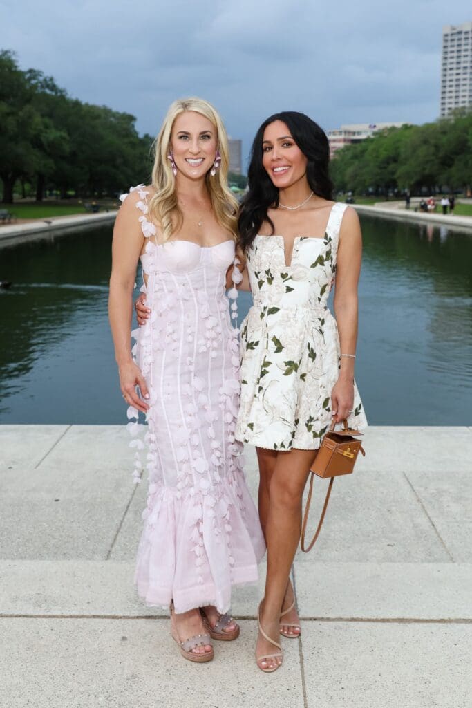 Kathryn Boeker, Jen Kavoussi at Hermann Park Conservancy's Evening in the Park. (Photo by Priscilla Dickson)