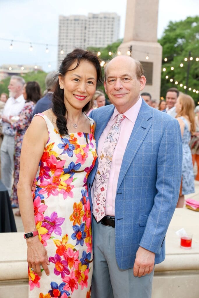 Y. Ping Sun & David Leebron at Hermann Park Conservancy's Evening in the Park. (Photo by Priscilla Dickson)