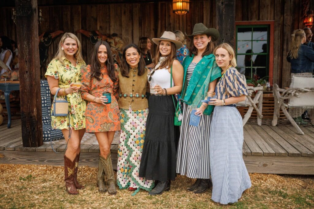 Ashley Hunt, Savannah McPartland, Roxy Te Owens, Dani Katten, Sophia Porter, Meg Bell  (Photo by José Rodríguez)