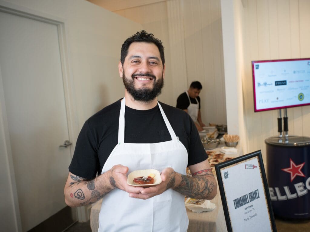 Tatemo chef Emmanuel Chavez at the Southern Smoke Foundation 'Decanted' fundraiser (Photo by Daniel Ortiz)