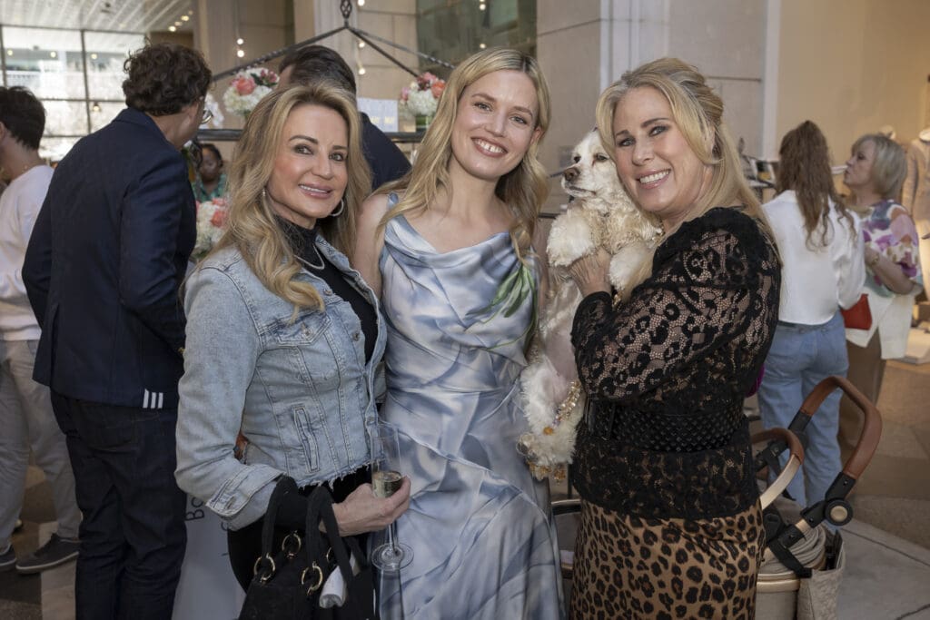 Lorenda Wyant, Georgia Jagger, Joani White