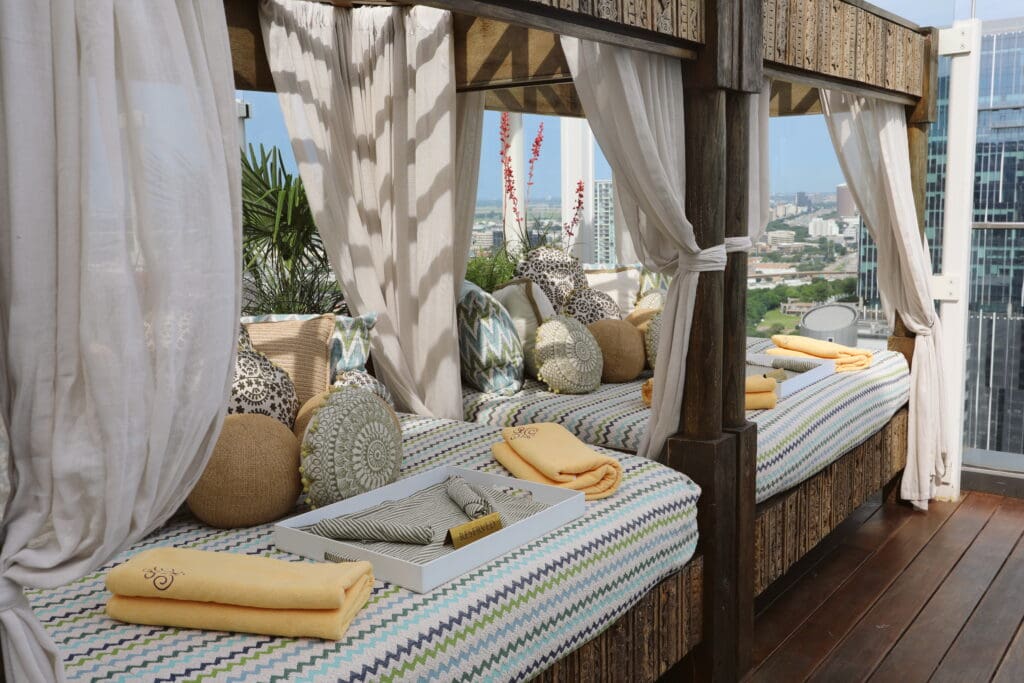 Hotel guests can also shop at Missoni’s custom retail cabana, which will offer the brand’s latest collection of ready-to-wear, as well as home collections and swim. (Photo by Hôtel Swexan)