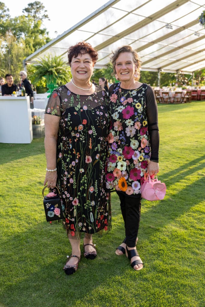 Tina Sabuco, Shelley Arnold at the Memorial Park Conservancy gala.  (Photo by Jenny Antill )