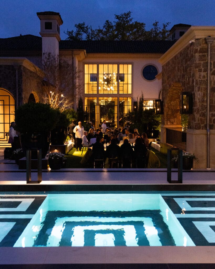 The beautiful scene for dinner at Moll and Charlie Anderson's Preston Hollow home (Photo by Kaitlin Saragusa)