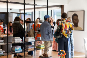 Guests gathered at the home of Leatherology co-founder Rae Liu for an intimate artist talk with Madeline Donahue and Nina Johnson Gallery. (Photo by Kaitlin Saragusa Photography) (Photo by Kaitlin Saragusa Photography)