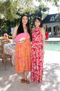 Carolina Meza, Elena Chevez