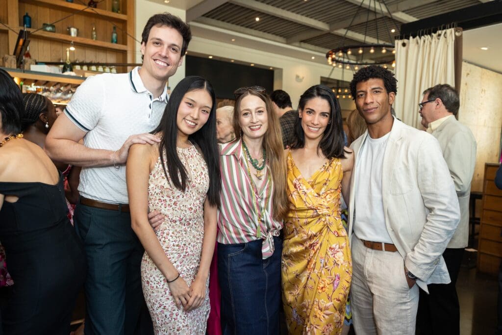 Chase O'Connell, Danbi Kim, Julie Kent, Estheysis Menendez, Gian Carlo Perez at Houston Ballet's 'Raising the Barre' dinner (Photo by Melissa Taylor)