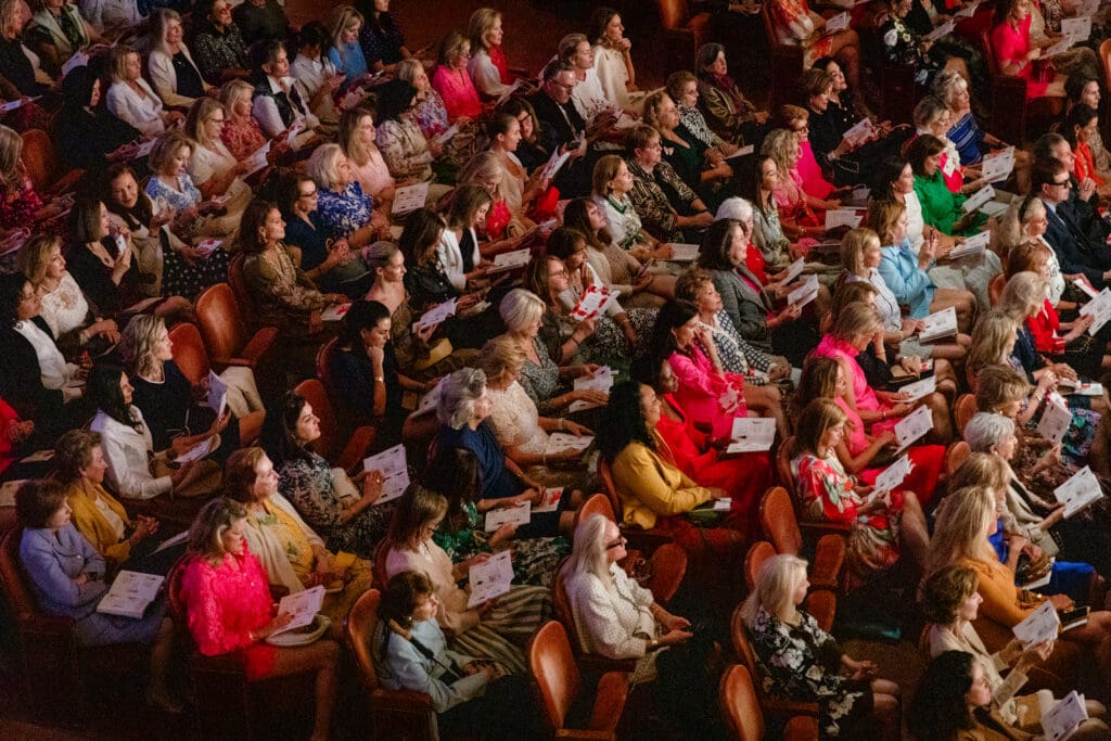 Guests enjoy the fashion show. (Photo by The Salvation Army of North Texas)