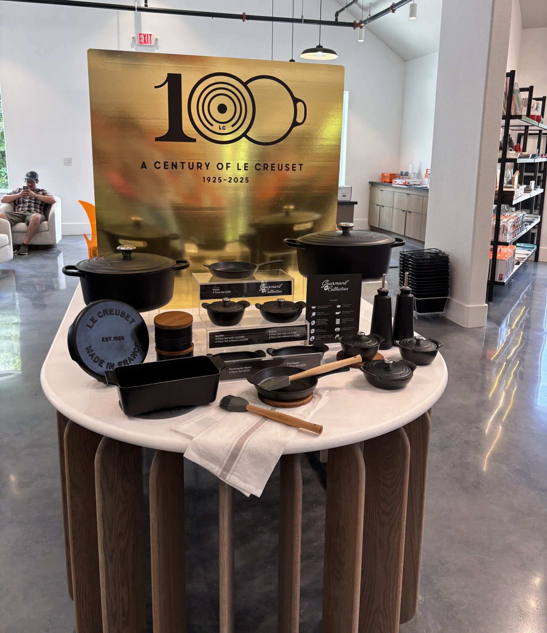 Le Creuset Signature Store Woodlands