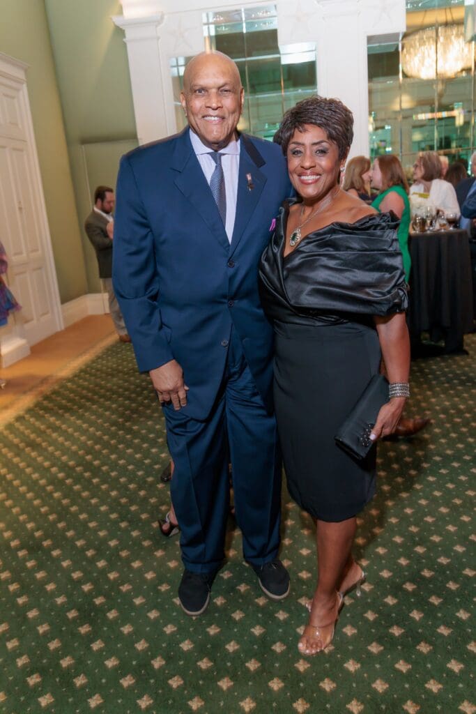 Lou Gregory & Linda Lorrelle  at Convenant House Texas' 'Night of Broadway Stars' (Photo by Katy Anderson)