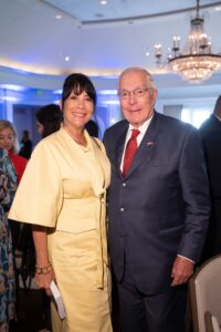 Teresa Hildreth, John Nau photo by daniel Ortiz