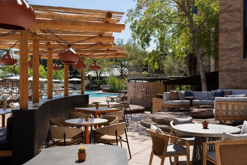 The Ritz-Carlton Dallas, Las Colinas has officially opened their new poolside dining concept, Aire Libre. (Courtesy)