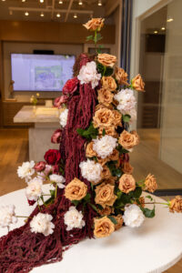 Amor Del Bueno arrangement; Photo by Chloe Kissner