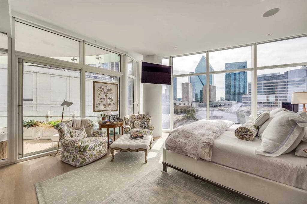 The home offers a juxtaposition of contemporary design with traditional elements. (Photo by Compass RE Texas)