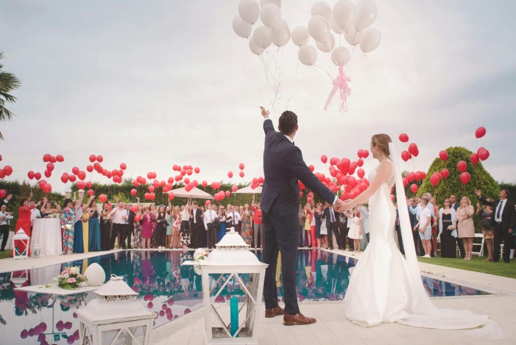 wedding guest etiquette