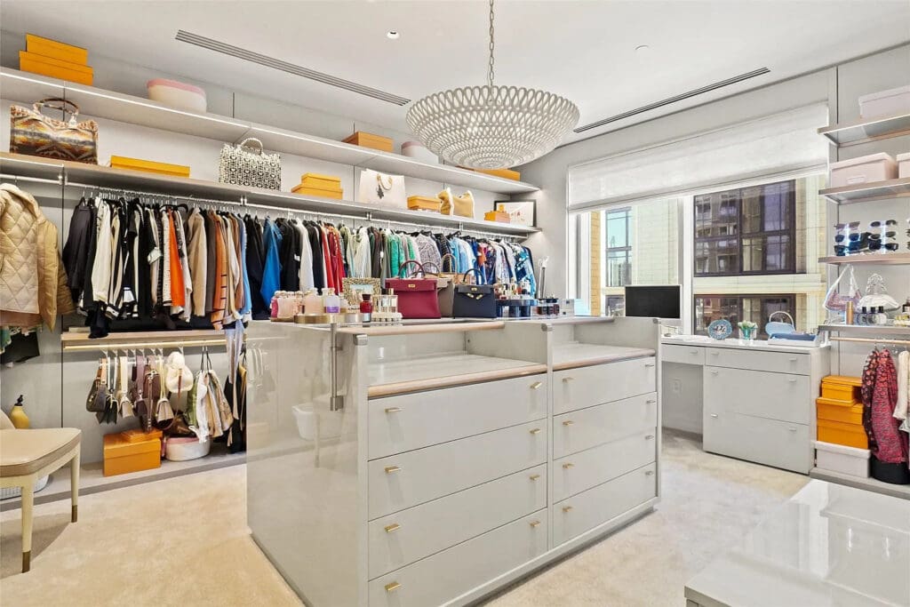 2300 Wolf Street Suite 7CD feels particularly glamorous— ideal for a gal about town. (Courtesy Keller Williams Realty)