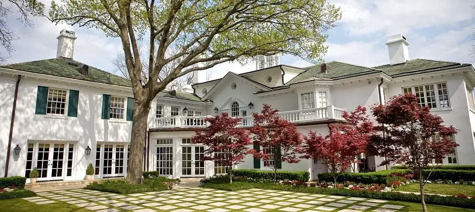 Currently, Dallas' Mount Vernon is listed for $19,950,000. (Photo by Allie Beth Allman & Associates)