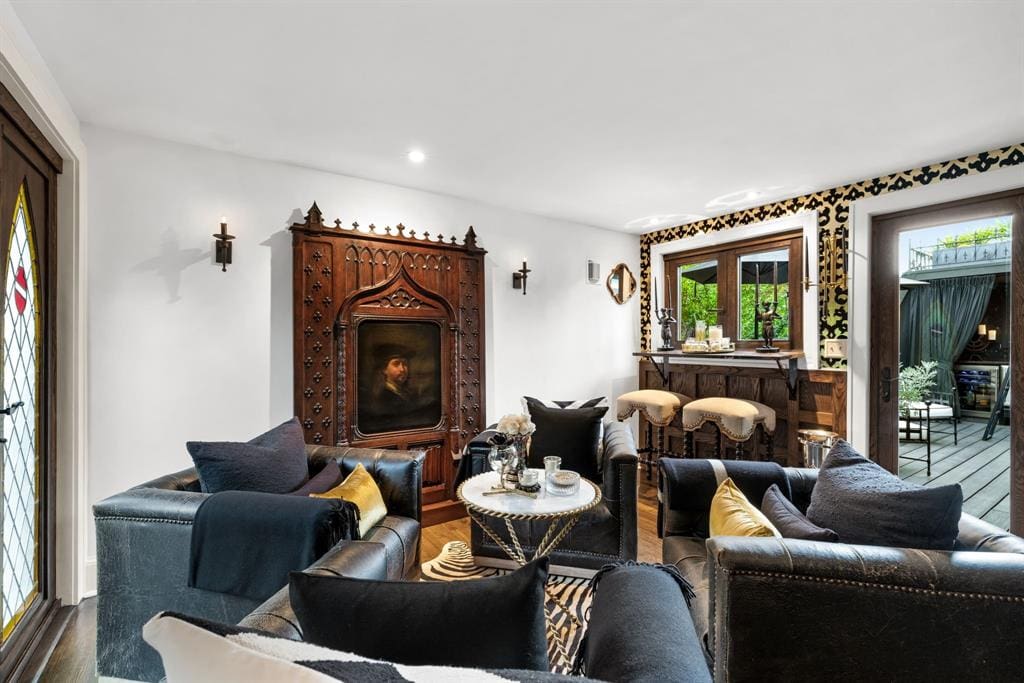 The home is located in Kessler Park, a covetable enclave of Oak Cliff that offers serpentining streets with charming houses perched on irregular lots. (Photo by Allie Beth Allman & Associates)