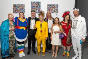 Emily Sloane, Jennie Ash, co-chair Tyler Hough, honoree Lester Marks, Rebecca Bass, Penelope Marks, co-chairs Catherine D. Anspon & John Walker AR5_6233-min (Photo by Alex Barber)