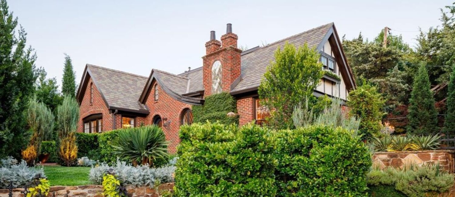 1520 Olympia Drive (Photo by Allie Beth Allman & Associates)