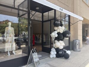 Pell 1990 Market street The Woodlands