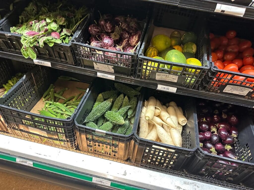 India Gourmet Spices has fresh produce and authentic foods. 