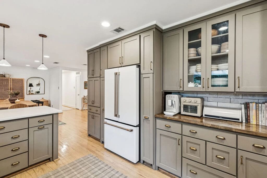 The fully renovated kitchen at 9403 Vinewood Drive (Photo courtesy of Laura Lee Crivello)