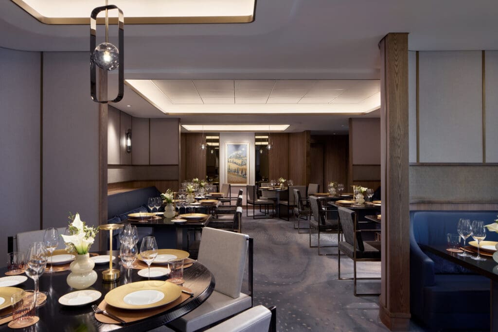 A look at Seta su Luminara, the exclusive dining salon on the Ritz-Carlton yacht Luminara. (Photo by Edgardo Contreras)

