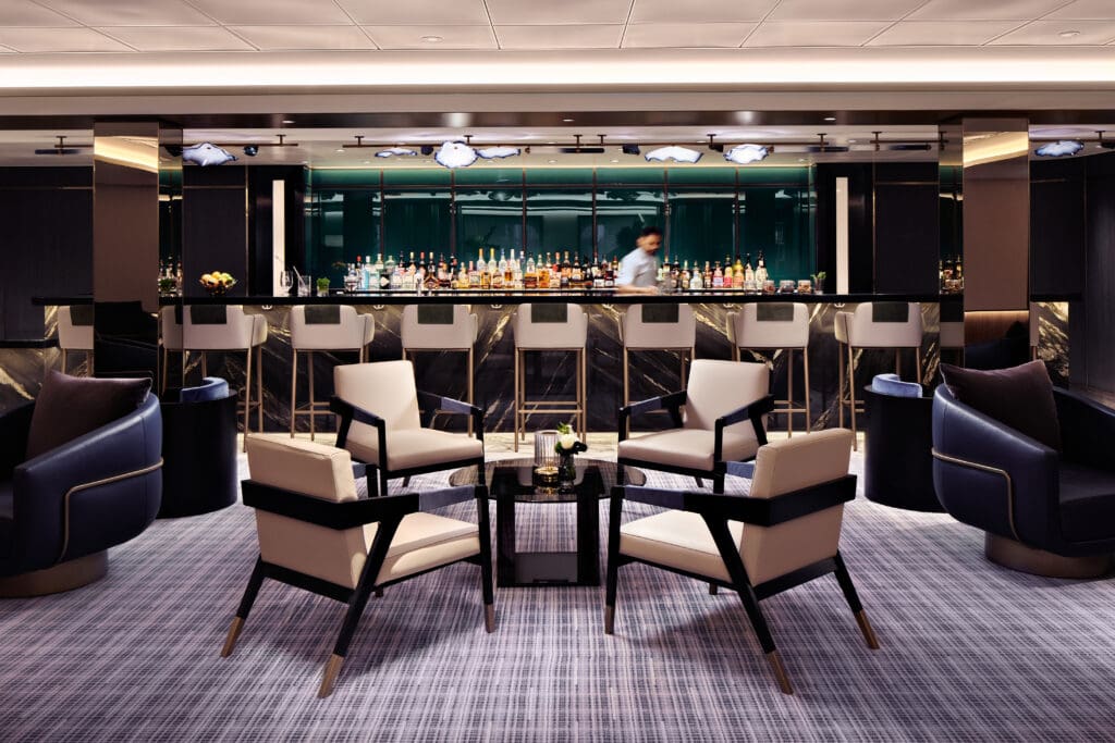 The Living Room and Living Room Bar  on the Ritz-Carlton Luminara. (Photo by Edgardo Contreras)

