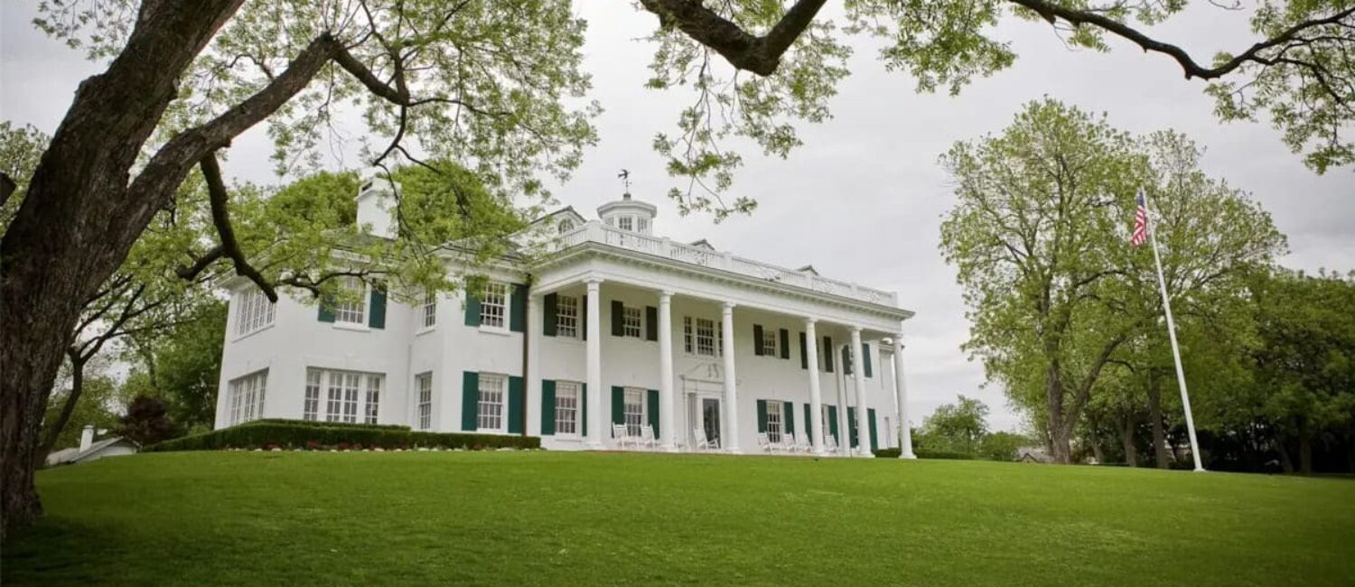 Mount Vernon Dallas (Photo by Allie Beth Allman & Associates)