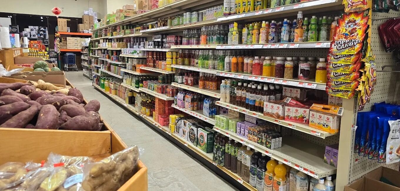 Visit Yun Loy Asian Market in The Woodlands for all your Asian grocery staples.